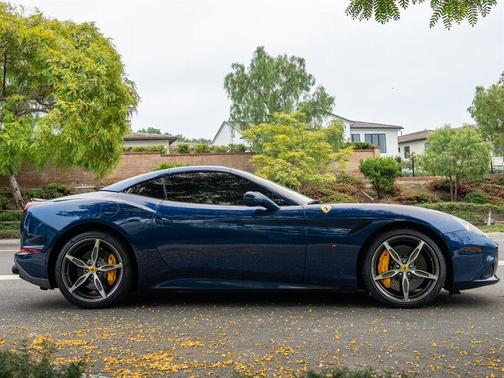 2017 Ferrari California T