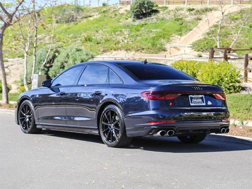2024 Audi S8 4.0T quattro