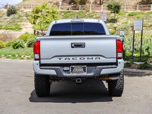 Cement 2018 Toyota Tacoma TRD Off Road