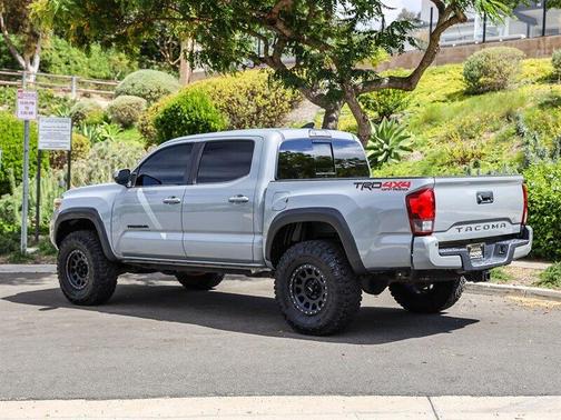 Cement 2018 Toyota Tacoma TRD Off Road