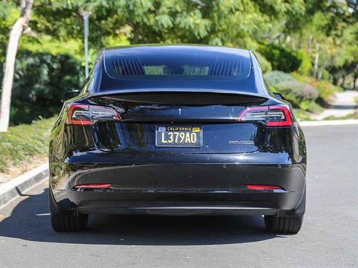 2020 Tesla Model 3 Performance