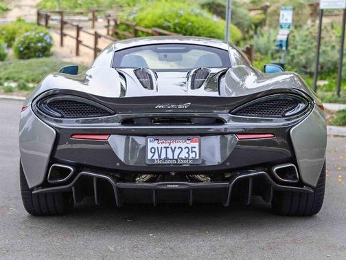 Blade Silver 2016 McLaren 570S Base