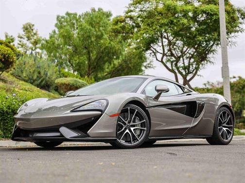 Blade Silver 2016 McLaren 570S Base