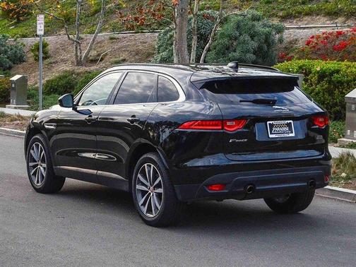 2018 Jaguar F-PACE 25t Prestige