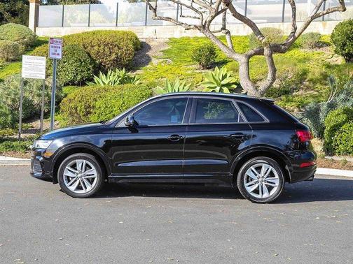 2017 Audi Q3 2.0T Premium