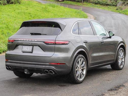 2019 Porsche Cayenne S