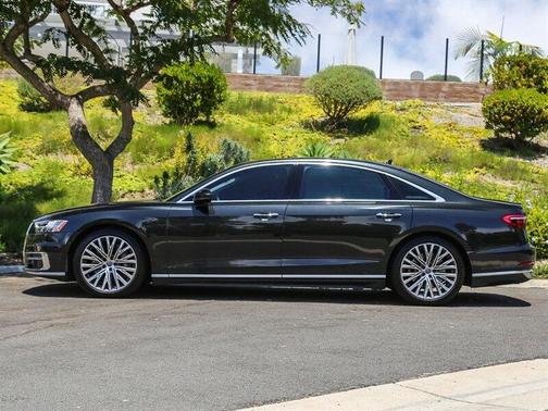 Vesuvius Gray Metallic 2019 Audi A8 L 55