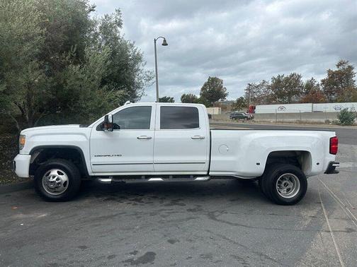 2015 GMC Sierra 3500 Denali