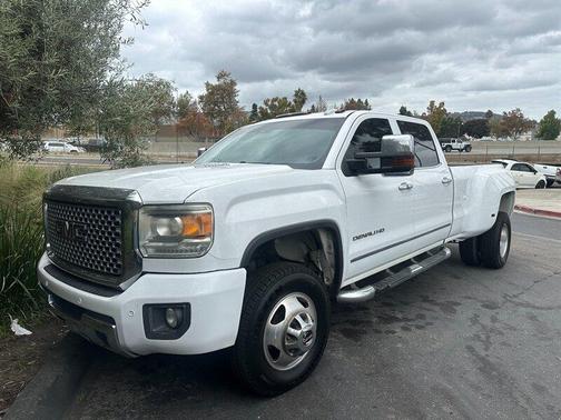 2015 GMC Sierra 3500 Denali