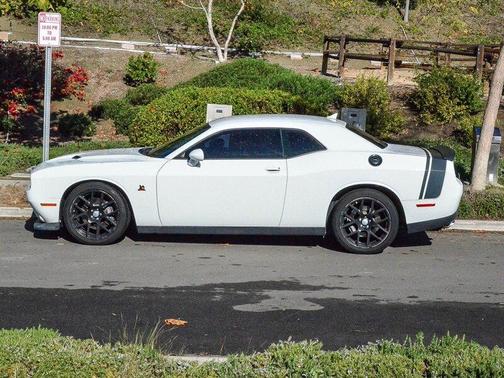 2015 Dodge Challenger R/T Scat Pack