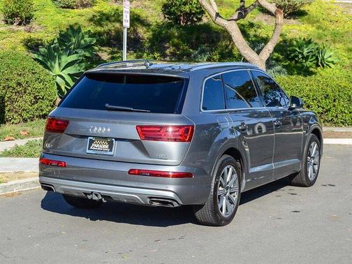 2017 Audi Q7 3.0T Premium Plus