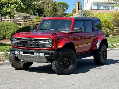 Hot Pepper Red Metallic Tinted Clearcoat 2024 Ford Bronco Raptor