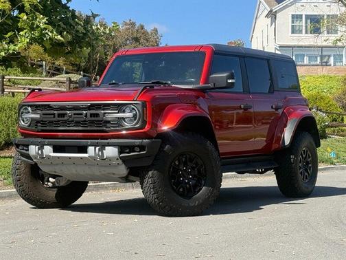 Hot Pepper Red Metallic Tinted Clearcoat 2024 Ford Bronco Raptor