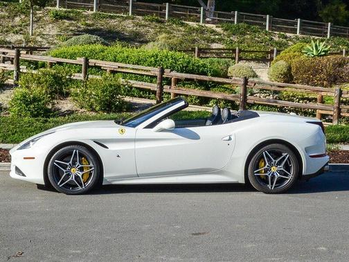 2016 Ferrari California T