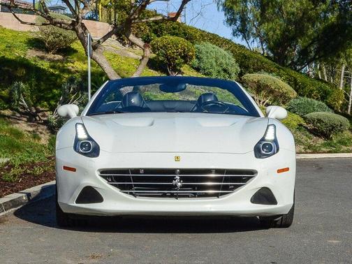 2016 Ferrari California T