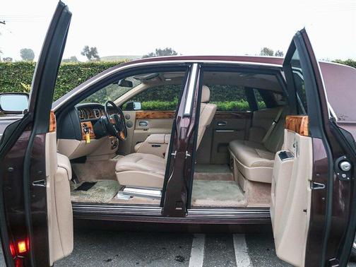 2006 Rolls-Royce Phantom VI Base