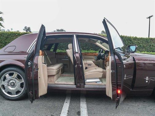 2006 Rolls-Royce Phantom VI Base