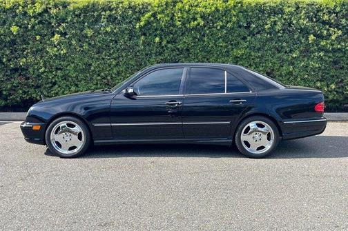2000 Mercedes-Benz E-Class Base