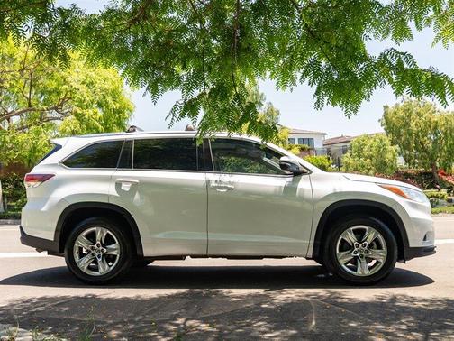 2016 Toyota Highlander Limited