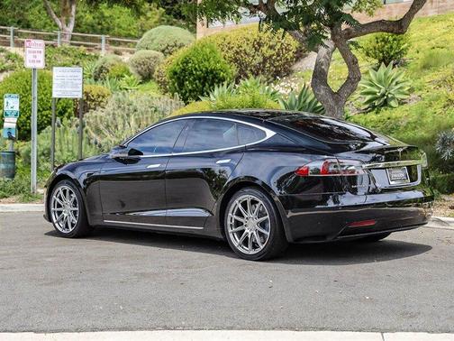 Black 2018 Tesla Model S 75D