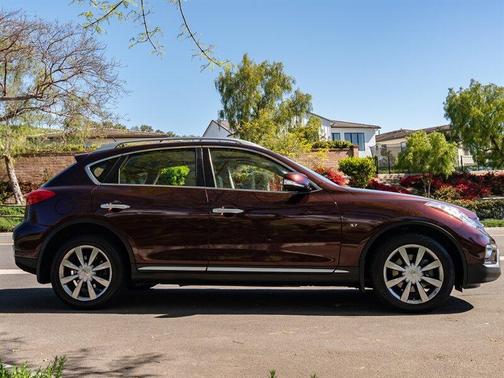 2016 INFINITI QX50 Base