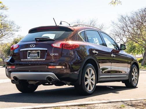 2016 INFINITI QX50 Base