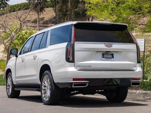 2021 Cadillac Escalade ESV Premium Luxury