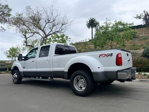 Oxford White / Sterling Grey 2013 Ford F-450 Lariat