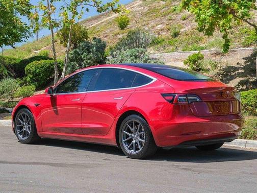 2018 Tesla Model 3 Mid Range