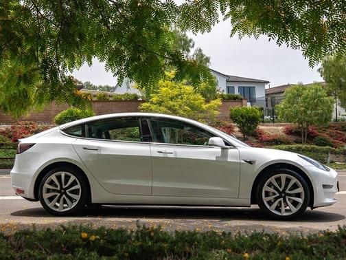 2020 Tesla Model 3 Standard Range