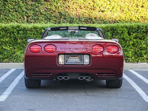 2003 Chevrolet Corvette Base