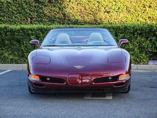 2003 Chevrolet Corvette Base