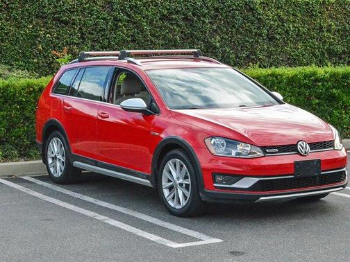 2017 Volkswagen Golf Alltrack TSI S