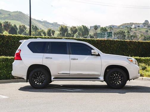 Starfire Pearl 2011 Lexus GX 460 Base