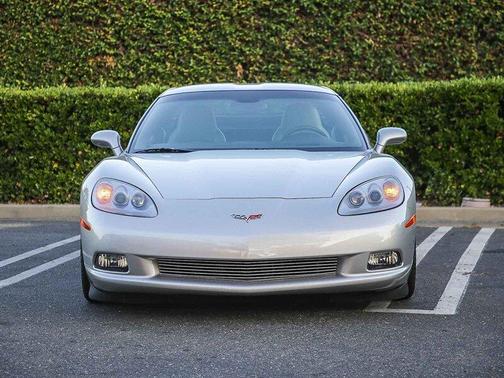 2005 Chevrolet Corvette Base
