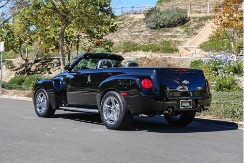 2005 Chevrolet SSR LS
