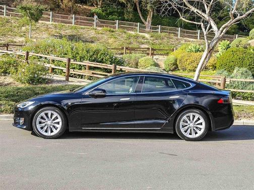 2018 Tesla Model S 75D