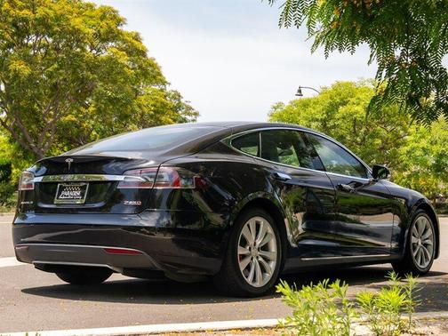 2015 Tesla Model S P85D