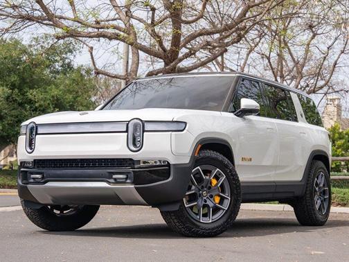2023 Rivian R1S Adventure Quad Motor Large Pack