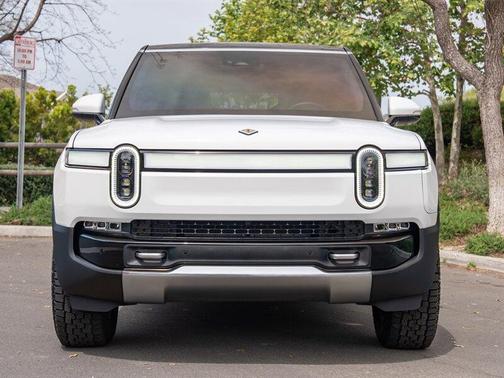 2023 Rivian R1S Adventure Quad Motor Large Pack