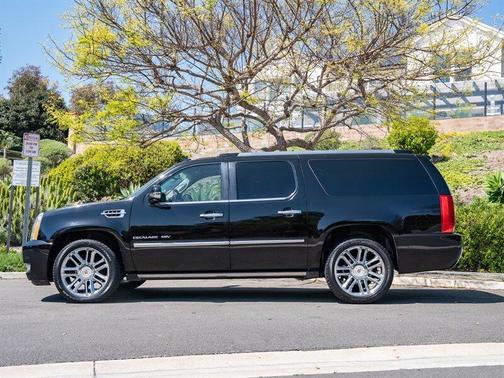 2014 Cadillac Escalade ESV Platinum Edition