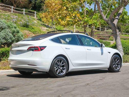 2017 Tesla Model 3 Long Range