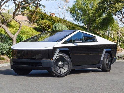 2024 Tesla Cybertruck Base