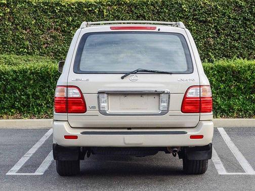 2003 Lexus LX 470 