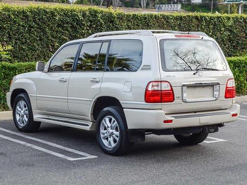 2003 Lexus LX 470 