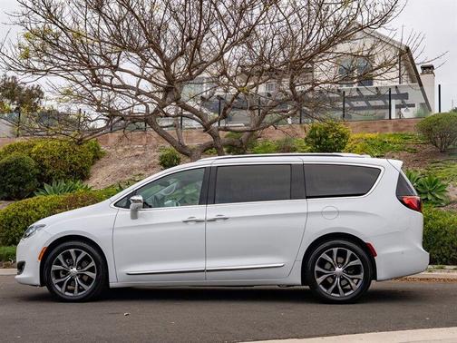 2018 Chrysler Pacifica Limited