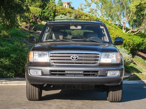 2005 Toyota Land Cruiser V8