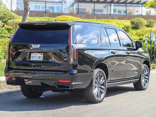 2021 Cadillac Escalade ESV Sport