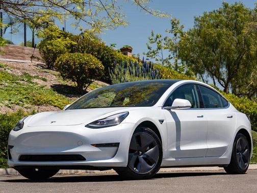 2020 Tesla Model 3 Standard Range Plus