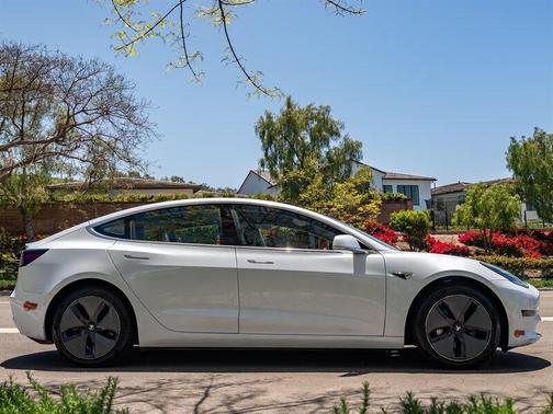 2020 Tesla Model 3 Standard Range Plus
